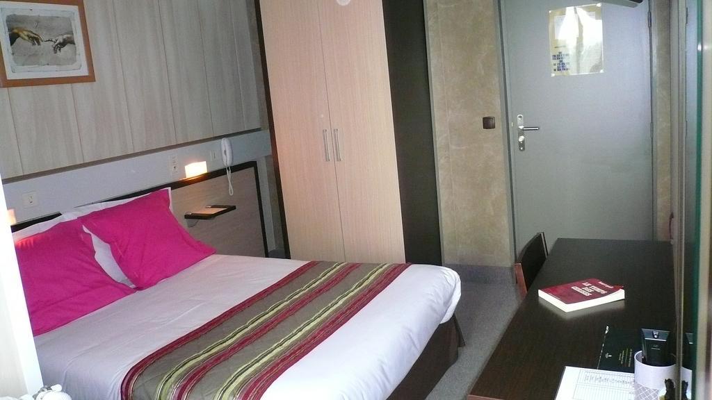 Hotel L'Europeen Tarbes Zewnętrze zdjęcie